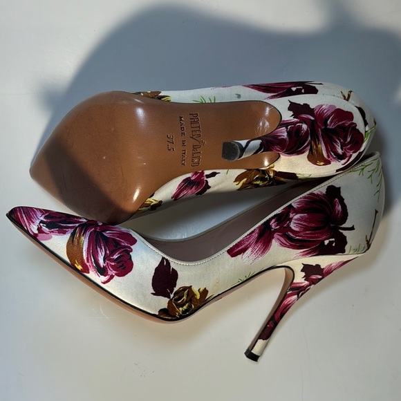 Palter DeLiso Floral Cream and Purple Heels with Elegant Design - Picture 4 of 11
